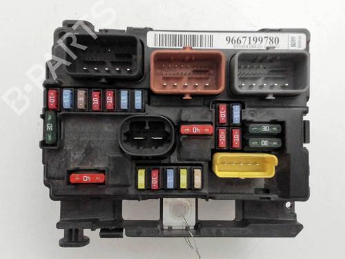 Fuse box CITROËN C3 II (SC_) 1.4 HDi 70 (SC8HZC, SC8HR0, SC8HP4) | BP39759999E1 - Image 5