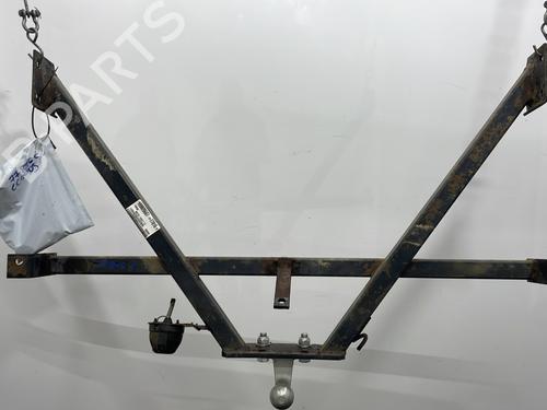 Used Tow ball/Mechanism RENAULT MASTER I Van (T__) 28-35 2,5 D (75 hp) 27982496