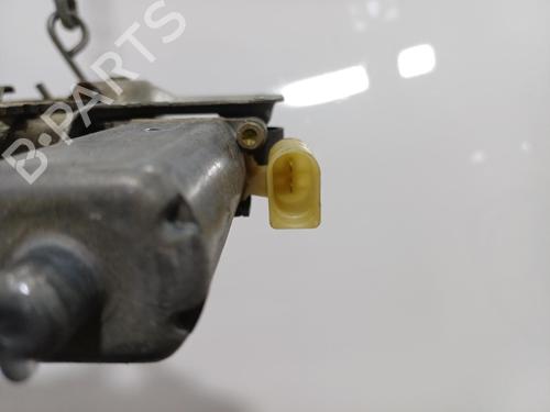 Elevalunas delantero izquierdo Elevalunas delantero izquierdo TOYOTA YARIS (_P1_) 1.3 (SCP12_, SCP13_, SCP12R, SCP13R) (87 hp) 37037402 37037402