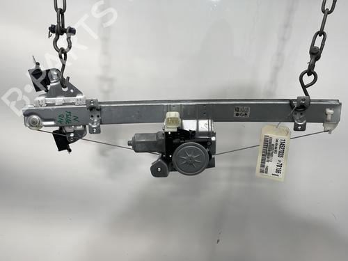 BP29976582C23 main image