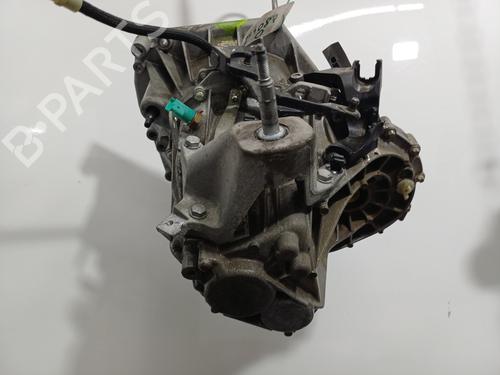 gearbox-renault-megane-iv-hatchback-b9amn_-2015-36685160 main image
