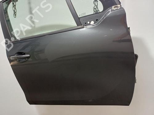 Used Right front door Right front door 38675613 38675613