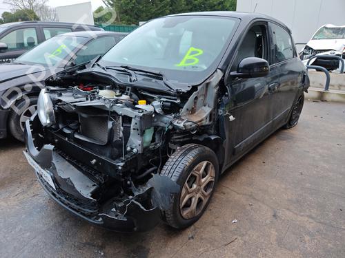 Brugte RENAULT TWINGO III (BCM_, BCA_) 1.0 SCe 75 2328544