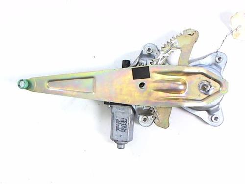 Used Rear left window mechanism Rear left window mechanism TOYOTA RAV 4 II (_A2_) 2.0 D 4WD (CLA20_, CLA21_, CLA20R, CLA21R) (116 hp) 20409764 20409764