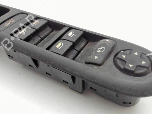 Left front window switch PEUGEOT 5008 (0U_, 0E_) 1.6 HDi | BP37037489I27 - Image 2
