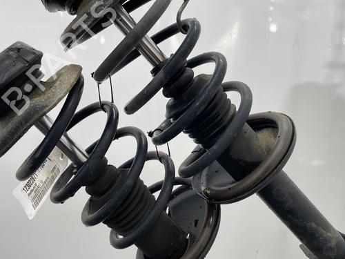 Used Left front shock absorber Left front shock absorber DACIA SANDERO 1.5 dCi (68 hp) 33687861 33687861
