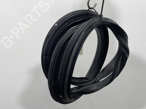 Borracha vedante da porta RENAULT MEGANE IV Hatchback (B9A/M/N_) 1.2 TCe 130 (B9MR) | BP30890876C142