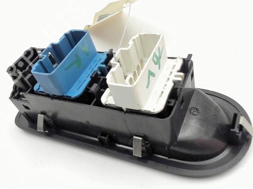 Left front window switch RENAULT CLIO III (BR0/1, CR0/1) 1.5 dCi (C/BR0G, C/BR1G) | BP29513986I27 