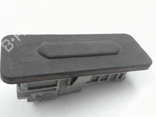 Used Tailgate handle Tailgate handle RENAULT MEGANE IV Hatchback (B9A/M/N_) 1.6 TCe 205 (B9MV) (205 hp) 20394249 20394249