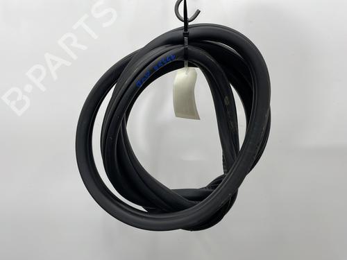 Used Rubber door seal BMW 1 (F20) 116 i (136 hp) 26147628