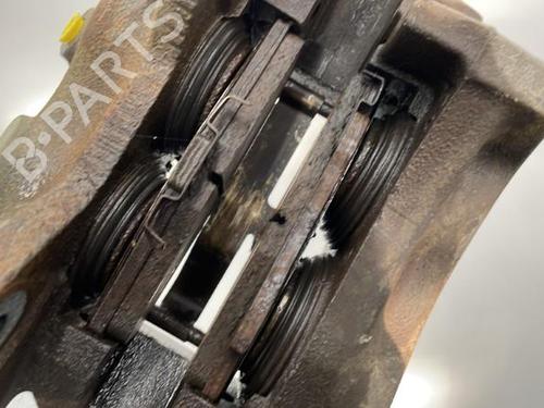 Right front brake caliper TOYOTA LAND CRUISER 90 (_J9_) 3.0 TD (KZJ90_, KZJ95_, KZJ90R, KZJ95R, KZJ90W, KZJ95W) | BP21240336M104 