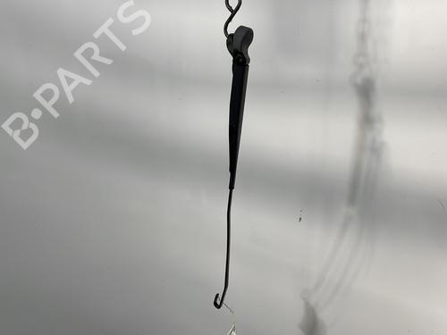 Used Front windshield wiper arm MERCEDES-BENZ A-CLASS (W168) A 160 (168.033, 168.133) (102 hp) 30602991