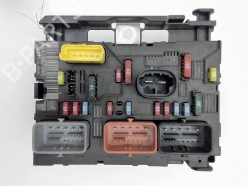 Used Fuse box PEUGEOT 307 (3A/C) 1.6 HDi (90 hp) 32396703