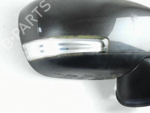 Used Right mirror Right mirror 21098040 21098040