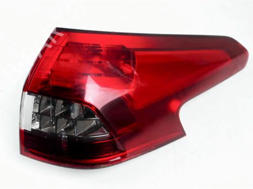 Right taillight CITROËN C5 III Break (RW_) 1.6 HDi 110 | BP30547939C35