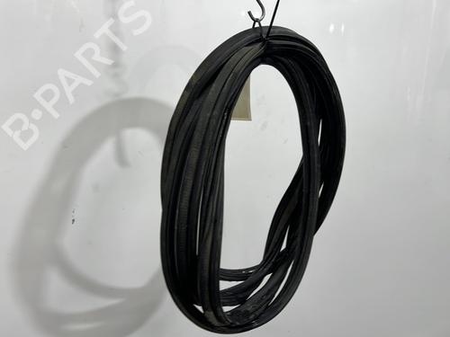Used Rubber door seal Rubber door seal FORD TRANSIT CUSTOM V362 Van (FY, FZ) 2.0 EcoBlue (130 hp) 33622172 33622172