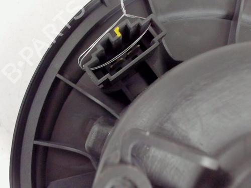 Used Heater blower motor Heater blower motor VW GOLF VI (5K1) 1.6 TDI (90 hp) 20443325 20443325