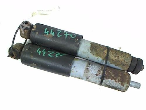 Used Right rear shock absorber Right rear shock absorber VW TRANSPORTER T4 Van (70A, 70H, 7DA, 7DH) 2.5 TDI (151 hp) 33438978 33438978