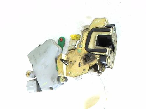 Rear right lock NISSAN TERRANO II (R20) 2.7 TDi 4WD | BP20449250C99 