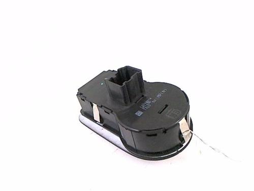 Headlight switch OPEL MERIVA B MPV (S10) 1.7 CDTI (75) | BP20410248I24 