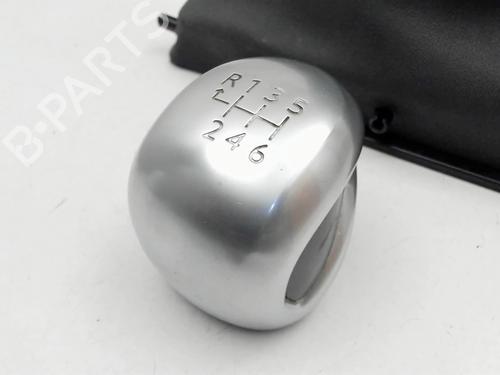 Used Shift knob Shift knob PEUGEOT 308 II (LB_, LP_, LW_, LH_, L3_) 1.6 BlueHDi 120 (120 hp) 30547347 30547347