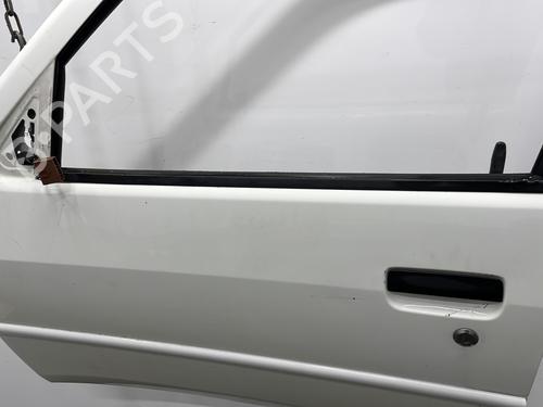 Left front door PEUGEOT 306 Break (7E, N3, N5) 2.0 HDI 90 | BP29514048C2 