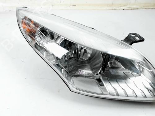 right-headlight-renault-megane-iii-hatchback-bz01_-b3_-2008-31817565 main image