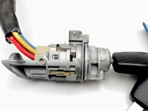 Used Ignition barrel Ignition barrel PEUGEOT 406 (8B) 1.8 16V (110 hp) 35892521 35892521