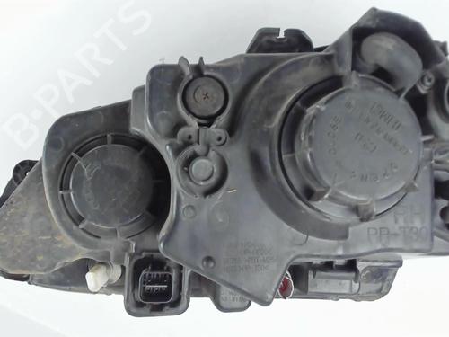 Right headlight KIA SORENTO I (JC) 2.5 CRDi 4WD | BP20414786C29 