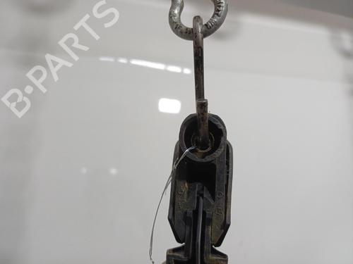 Used Rear windshield wiper arm Rear windshield wiper arm 37652684 37652684