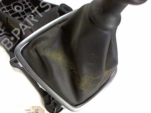 Used Gear lever Gear lever RENAULT LAGUNA III (BT0/1) 1.5 dCi (BT00, BT0A, BT0T, BT1J) (110 hp) 21205892 21205892
