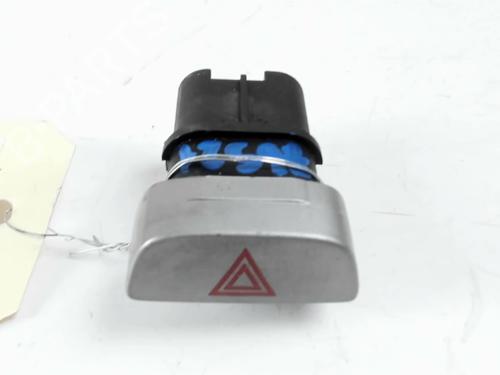 Used Warning switch Warning switch FORD FOCUS II (DA_, HCP, DP) 1.8 TDCi (115 hp) 25979694 25979694