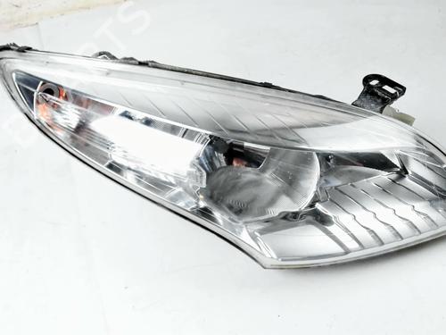 Used Right headlight Right headlight RENAULT MEGANE III Hatchback (BZ0/1_, B3_) 1.5 dCi (BZ0C) (90 hp) 36372172 36372172