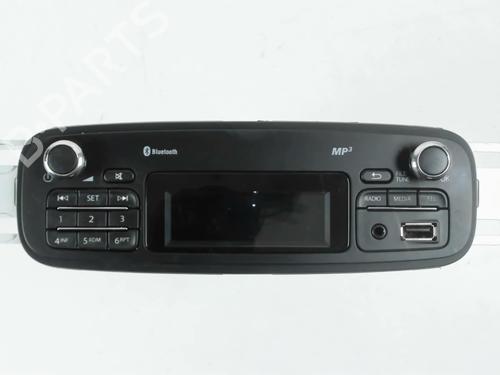 Used Radio RENAULT CLIO IV (BH_) 1.5 dCi 75 (75 hp) 28517040