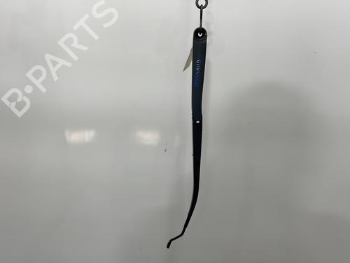 Used Front windshield wiper arm HYUNDAI TUCSON (TL, TLE) 2.0 CRDi (136 hp) 26688950