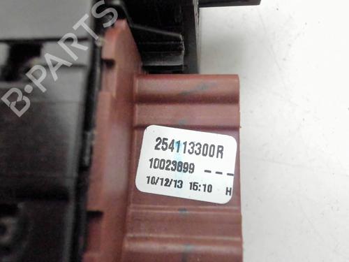 Used Left front window switch Left front window switch 39575779 39575779
