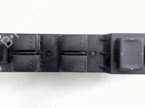 Used Left front window switch MAZDA 5 (CR) 2.0 CD (CR19) (143 hp) 30913170