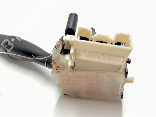 Used Switch Switch TOYOTA COROLLA Verso (_E12_) 2.0 D-4D (CDE120_, CDE120R) (90 hp) 20429169 20429169