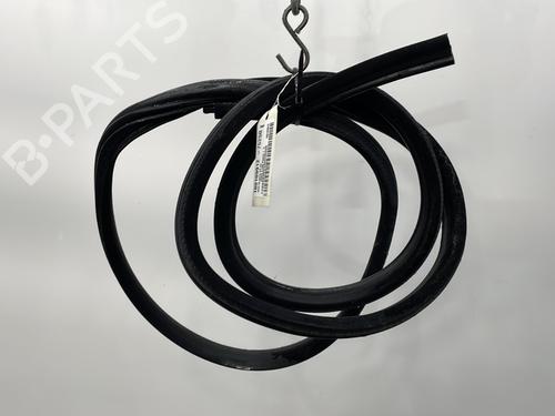 Used Rubber door seal BMW 3 (E90) 320 d (163 hp) 23778098