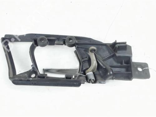 Used Rear left interior door handle Rear left interior door handle VW POLO IV (9N_, 9A_) 1.4 TDI (70 hp) 35892902 35892902