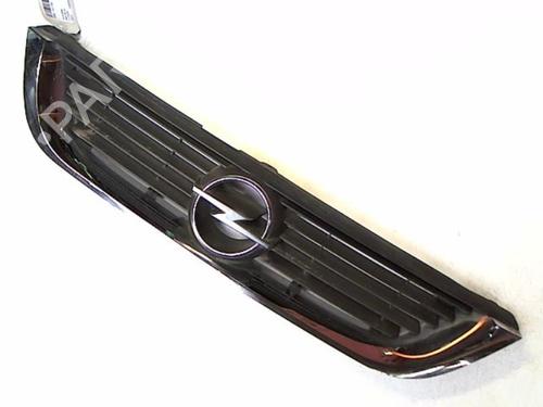 Used Grille OPEL VECTRA B Hatchback (J96) 1.6 i (F68) (75 hp) 20415145