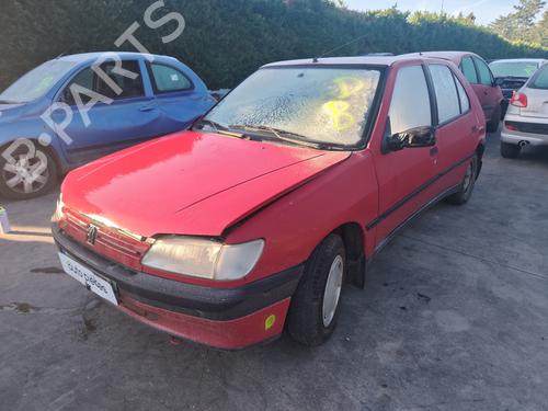 Used Parts PEUGEOT 306 Hatchback (7A, 7C, N3, N5) 1.4 (75 hp) 4416820