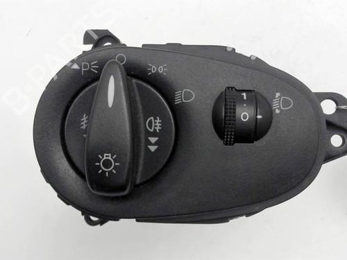 Used Headlight switch FORD FOCUS I (DAW, DBW) 1.8 TDCi (115 hp) 30688992