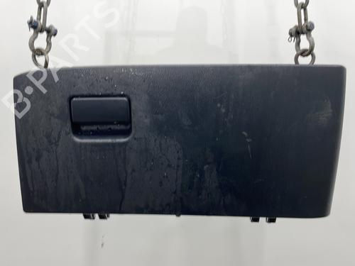 Used Glove box TOYOTA YARIS (_P21_, _PA1_, _PH1_) 1.5 Hybrid (MXPH10, MXPH11) (116 hp) 22599854