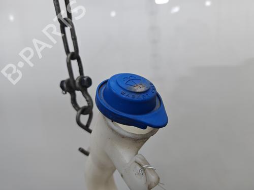 Used Windscreen washer tank Windscreen washer tank HYUNDAI GETZ (TB) 1.5 CRDi (88 hp) 33870671 33870671