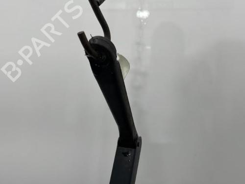 Used Front windshield wiper arm Front windshield wiper arm 20386840 20386840