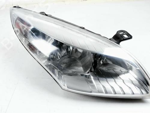 Lyskaster høyre RENAULT MEGANE III Coupe (DZ0/1_) 1.5 dCi (DZ09, DZ0D, DZ1F, DZ1G, DZ14, DZ29) (110 hp) 32373670