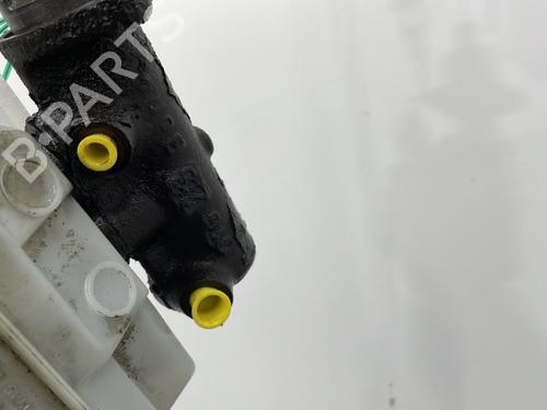 Used Brake master cylinder Brake master cylinder RENAULT LAGUNA I Grandtour (K56_) 1.8 (K56S/T/0) (90 hp) 20387938 20387938