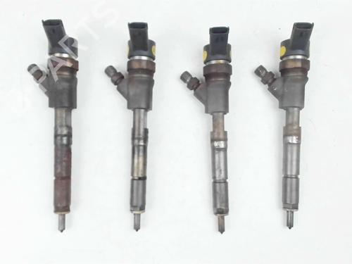 Spreder / Dyse Spreder / Dyse TOYOTA YARIS (_P1_) 1.4 D-4D (NLP10_, NLP10R) (75 hp) 39733559 39733559