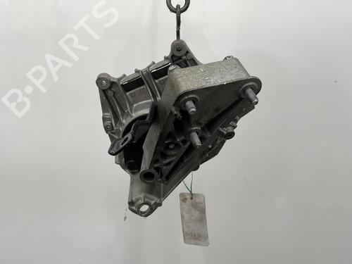 Used Gearbox mount RENAULT CLIO I (B/C57_, 5/357_) 1.2 (B/C/S577) (54 hp) 25773875